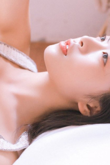 男生压着女生的身体的原因